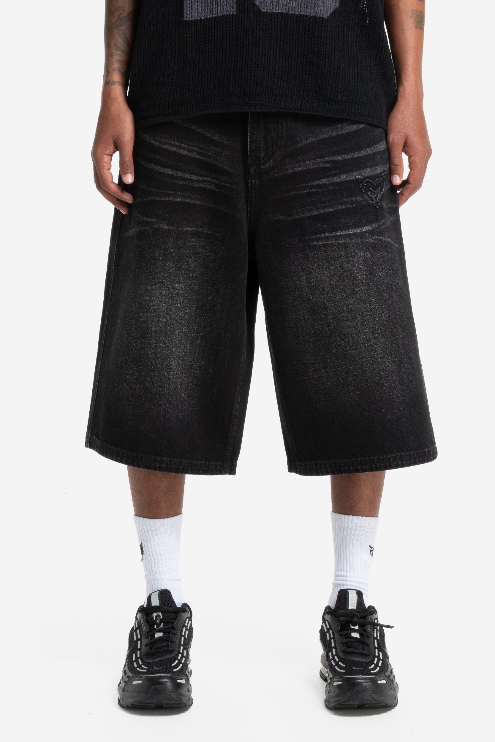 DISTINCTIVE JORTS BLACK