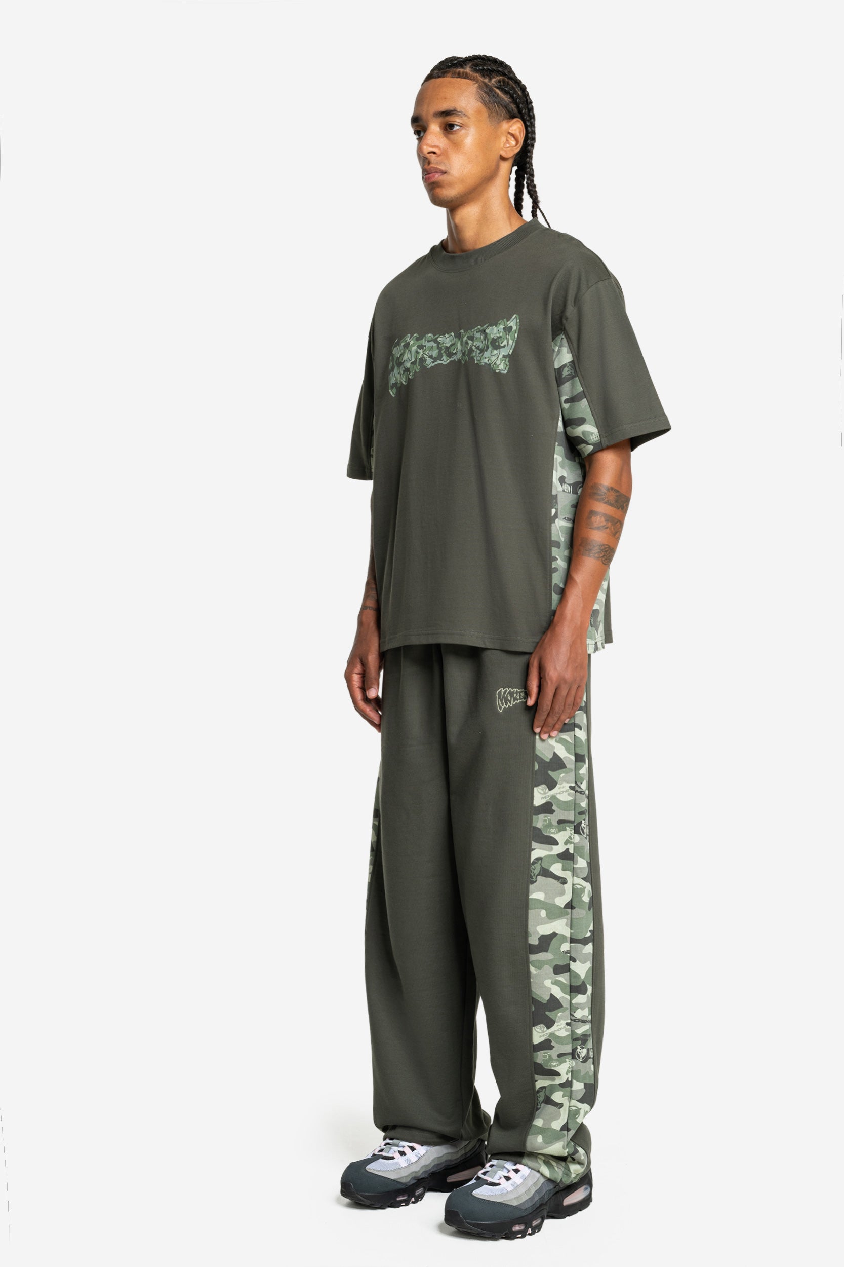 SPLIT TEE CAMO GREEN