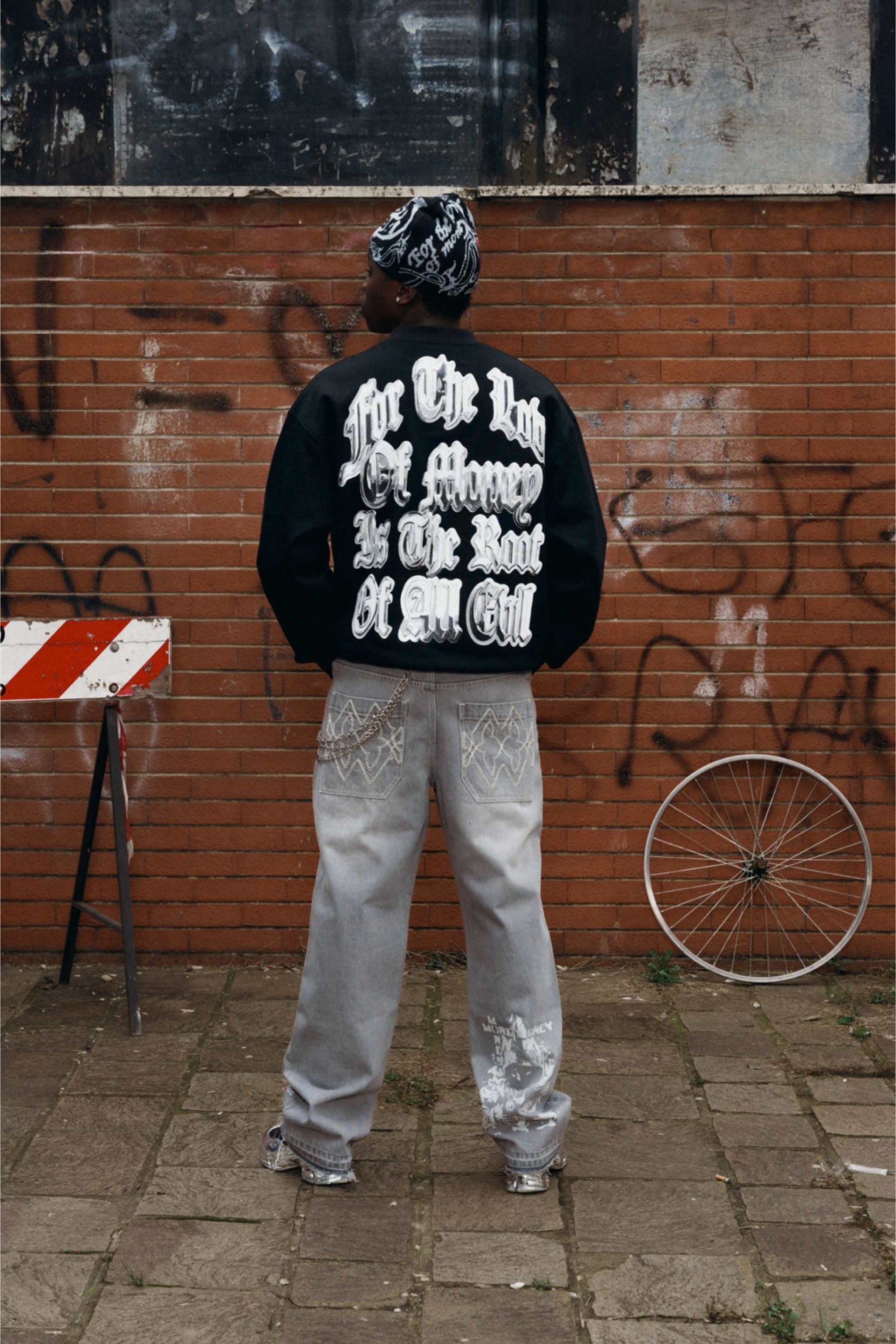 WMC X MM BULLDOG SWEATER