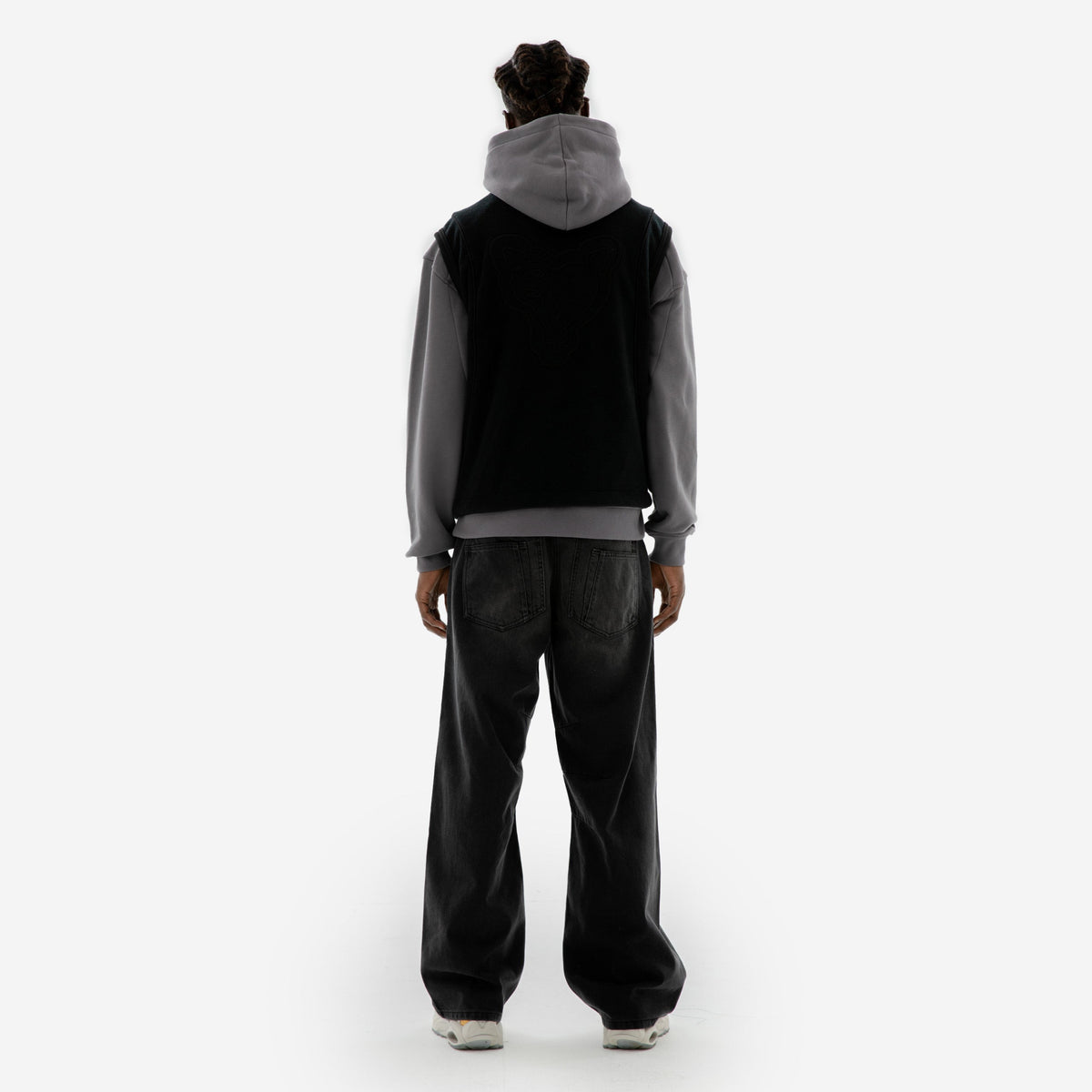 HEAVY HEART FLEECE VEST BLACK
