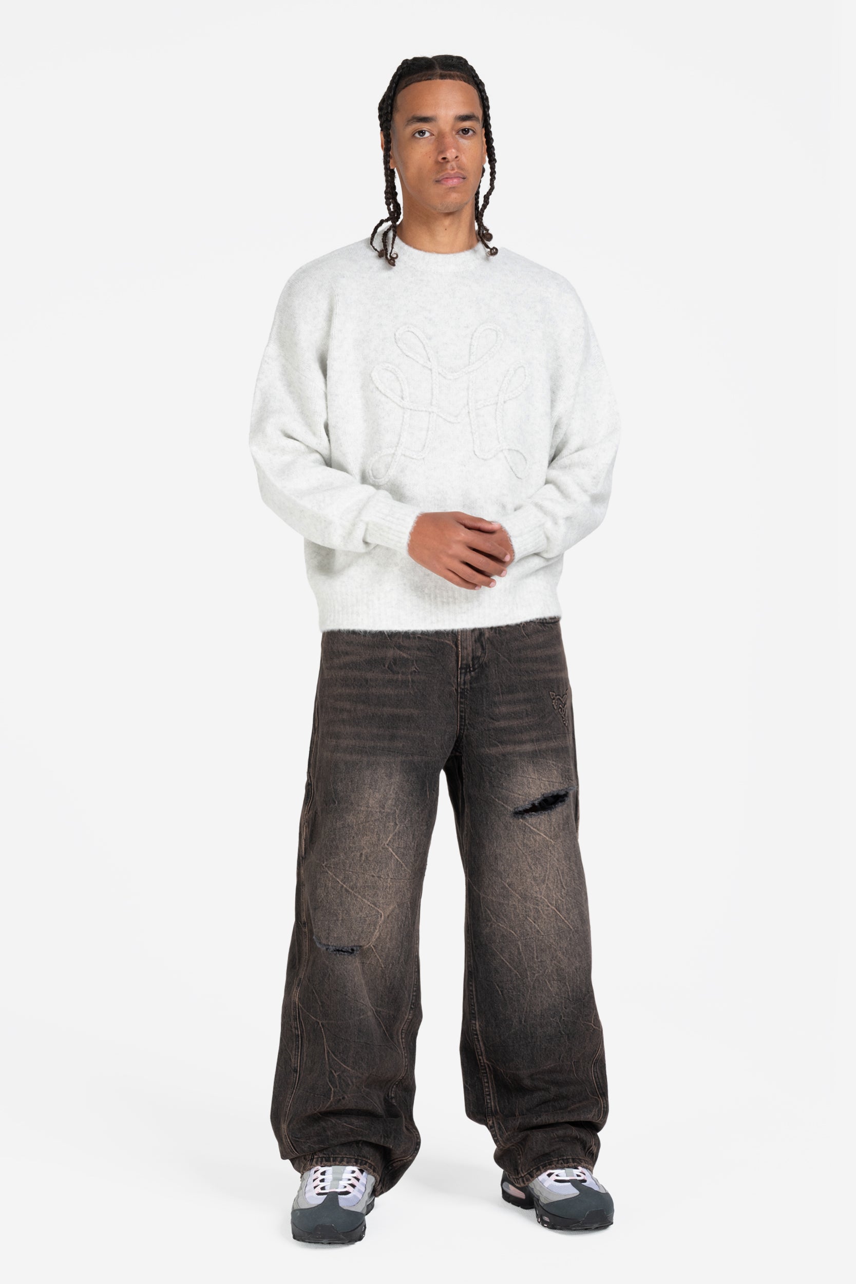 RIPPED DISTINCTIVE BAGGY DENIM BLACK