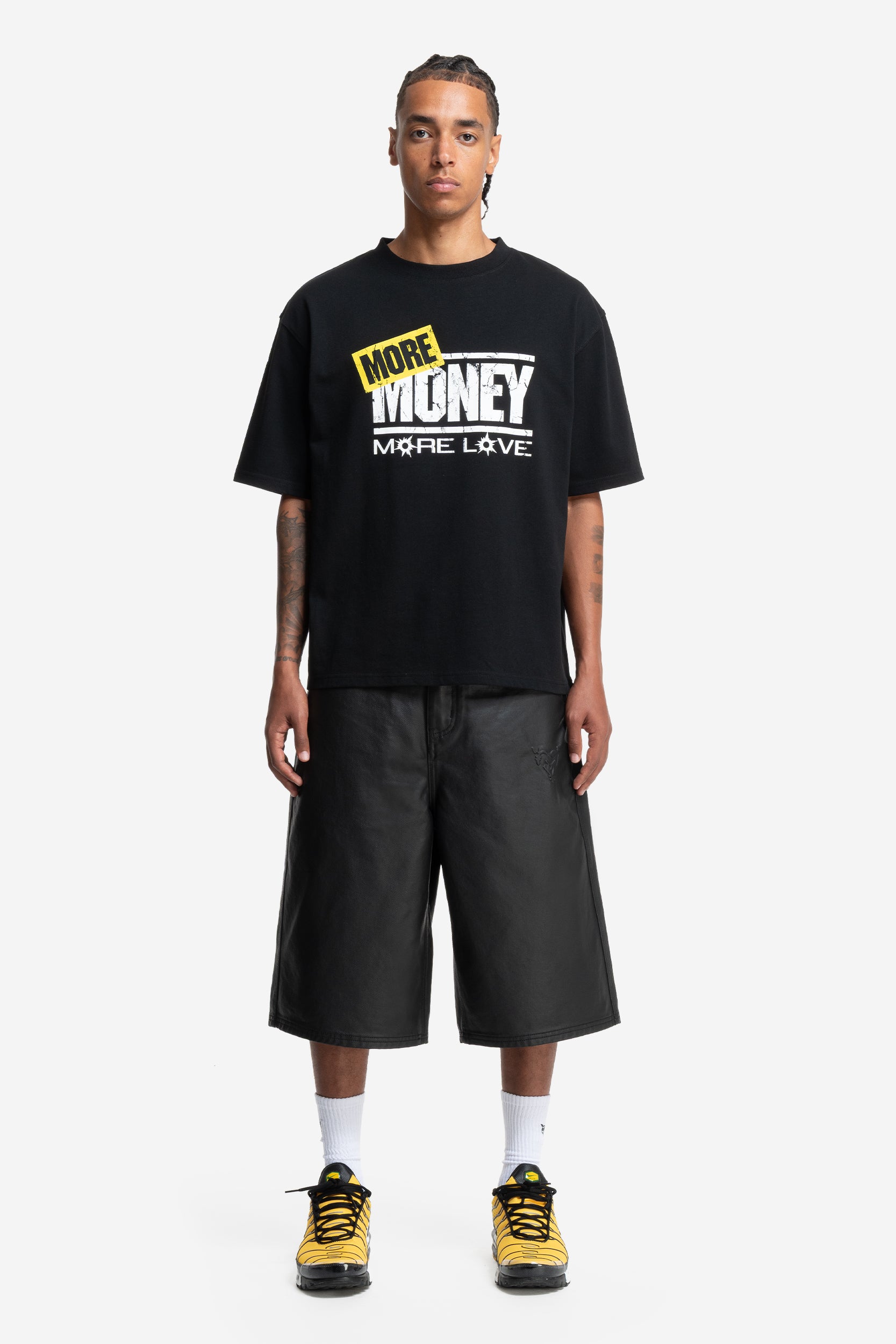 RESTRICTED TEE BLACK + DISTINCTIVE COATED JORTS BLACK