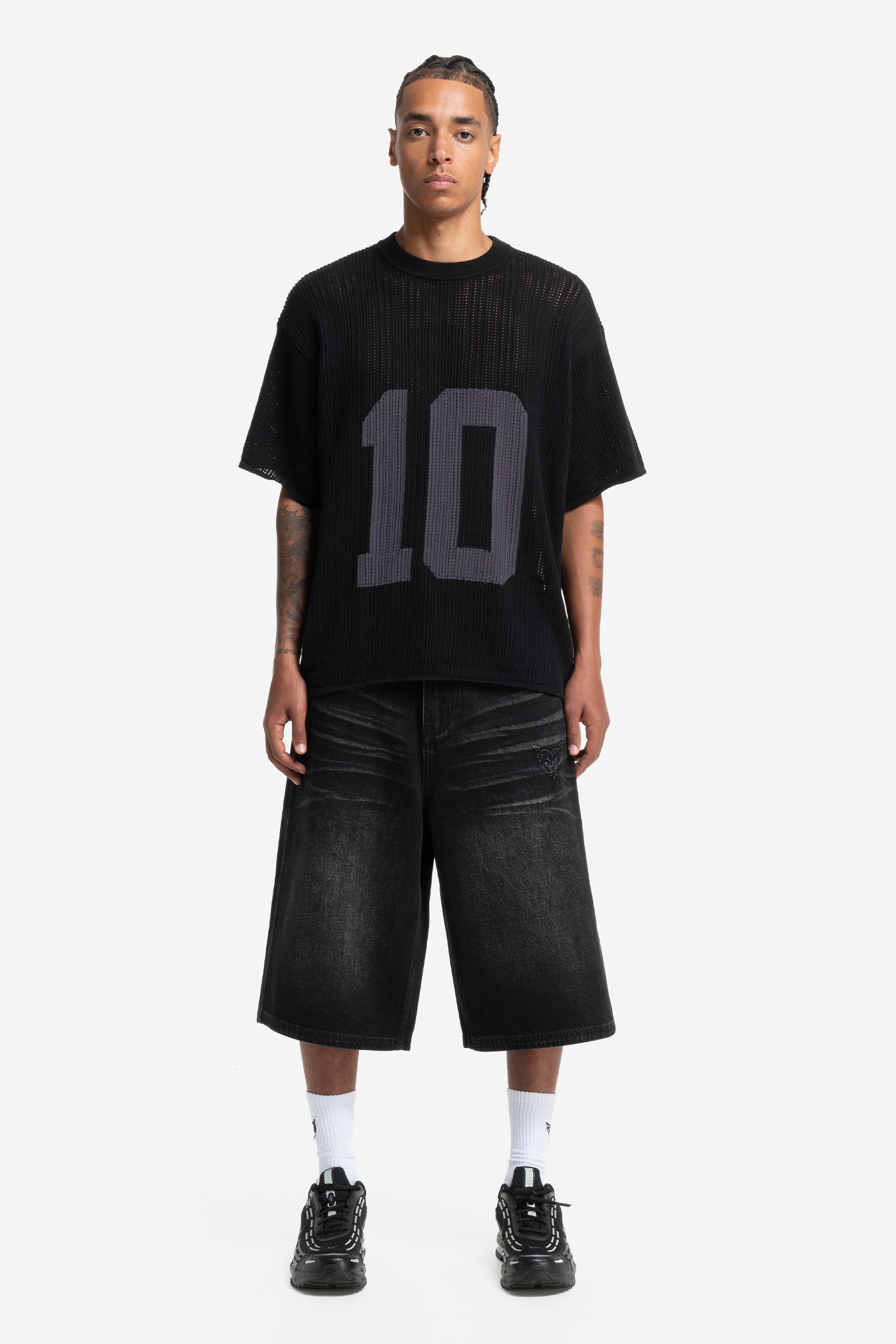 KNIT TEE JERSEY BLACK + DISTINCTIVE JORTS BLACK