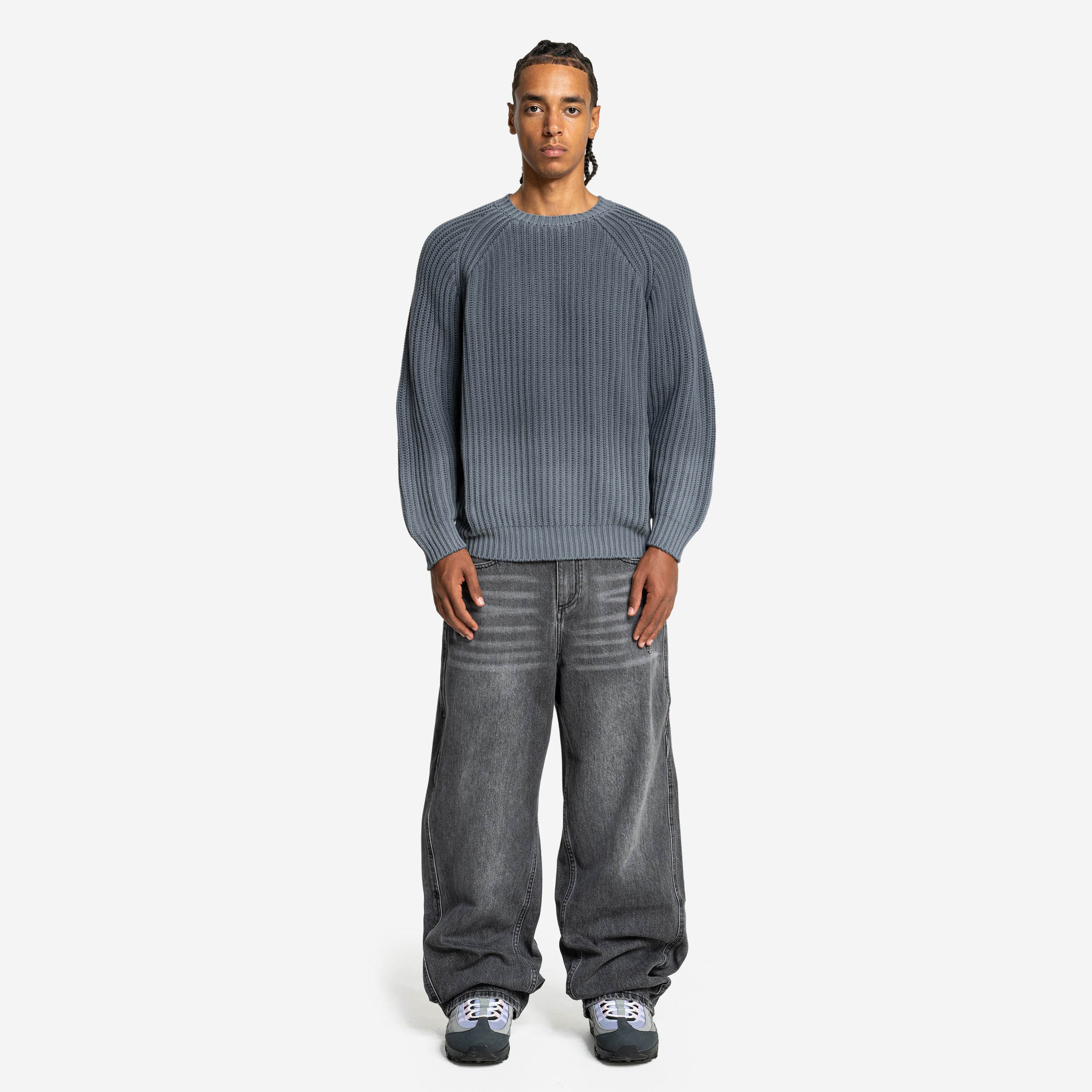 DISTINCTIVE BAGGY DENIM GREY