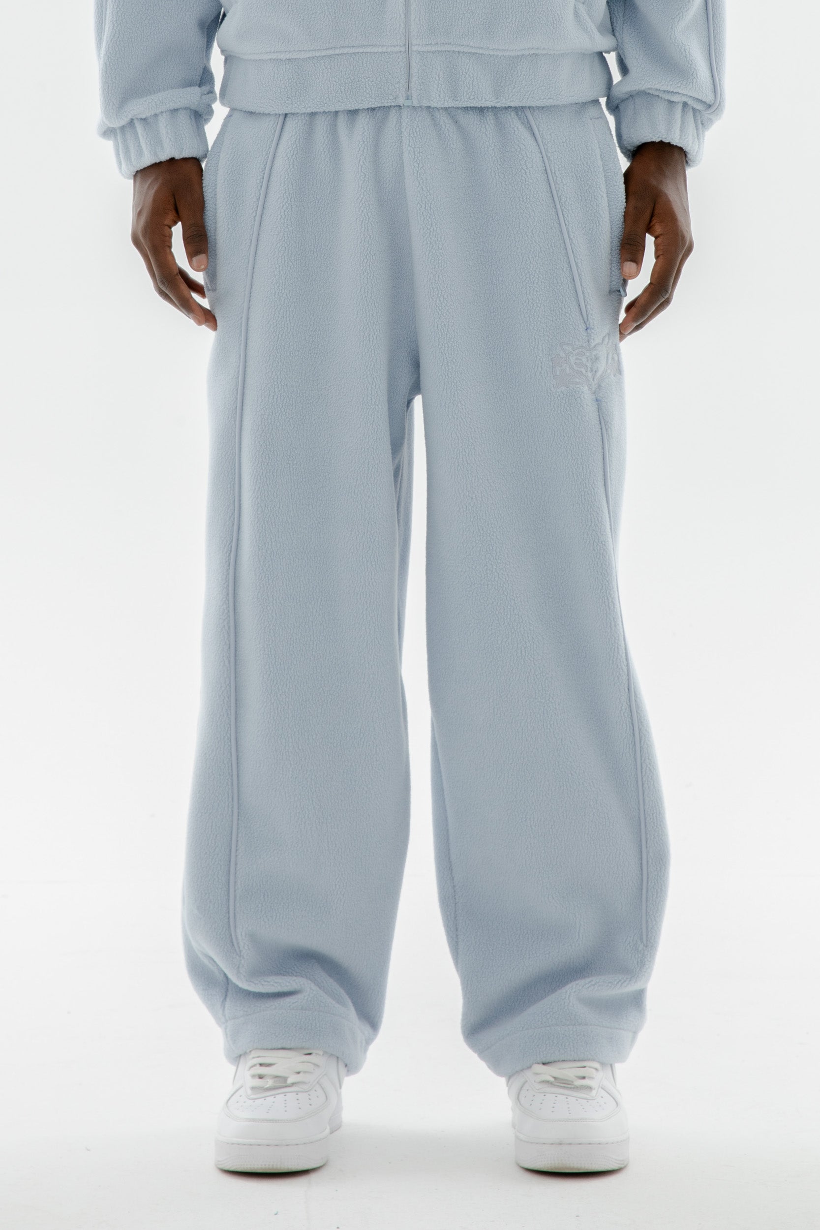 STAR WREATH FLEECE JOGGER ZEN BLUE