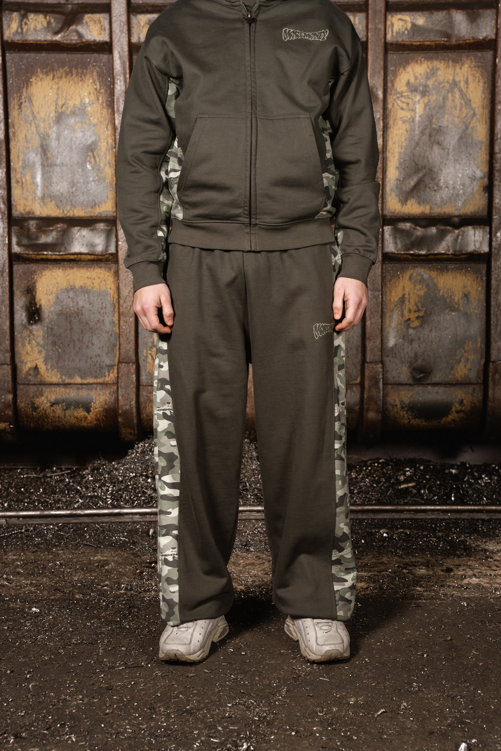 TWO TONE JOGGER GREEN CAMO