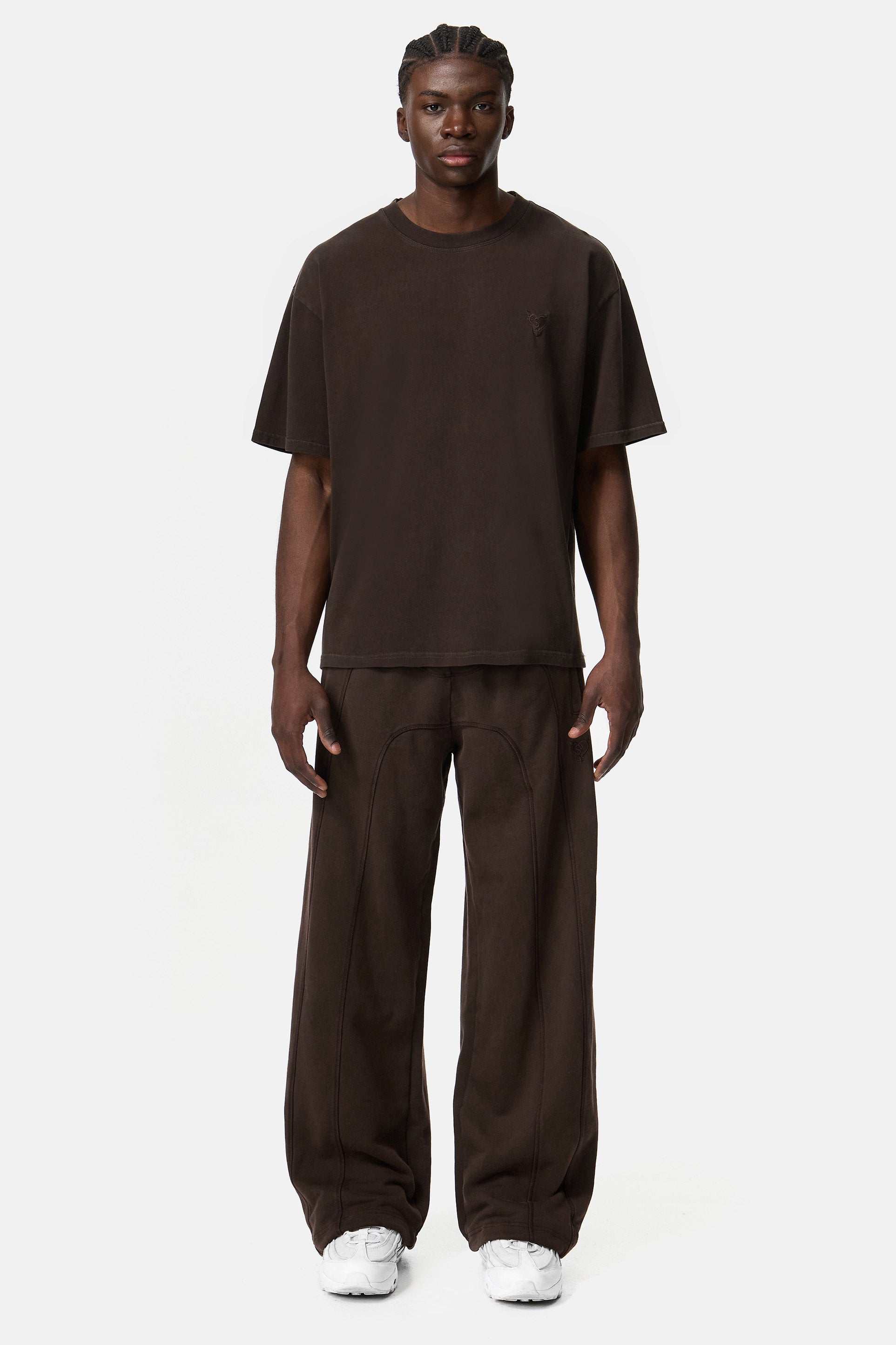 STACKS TEE BROWN