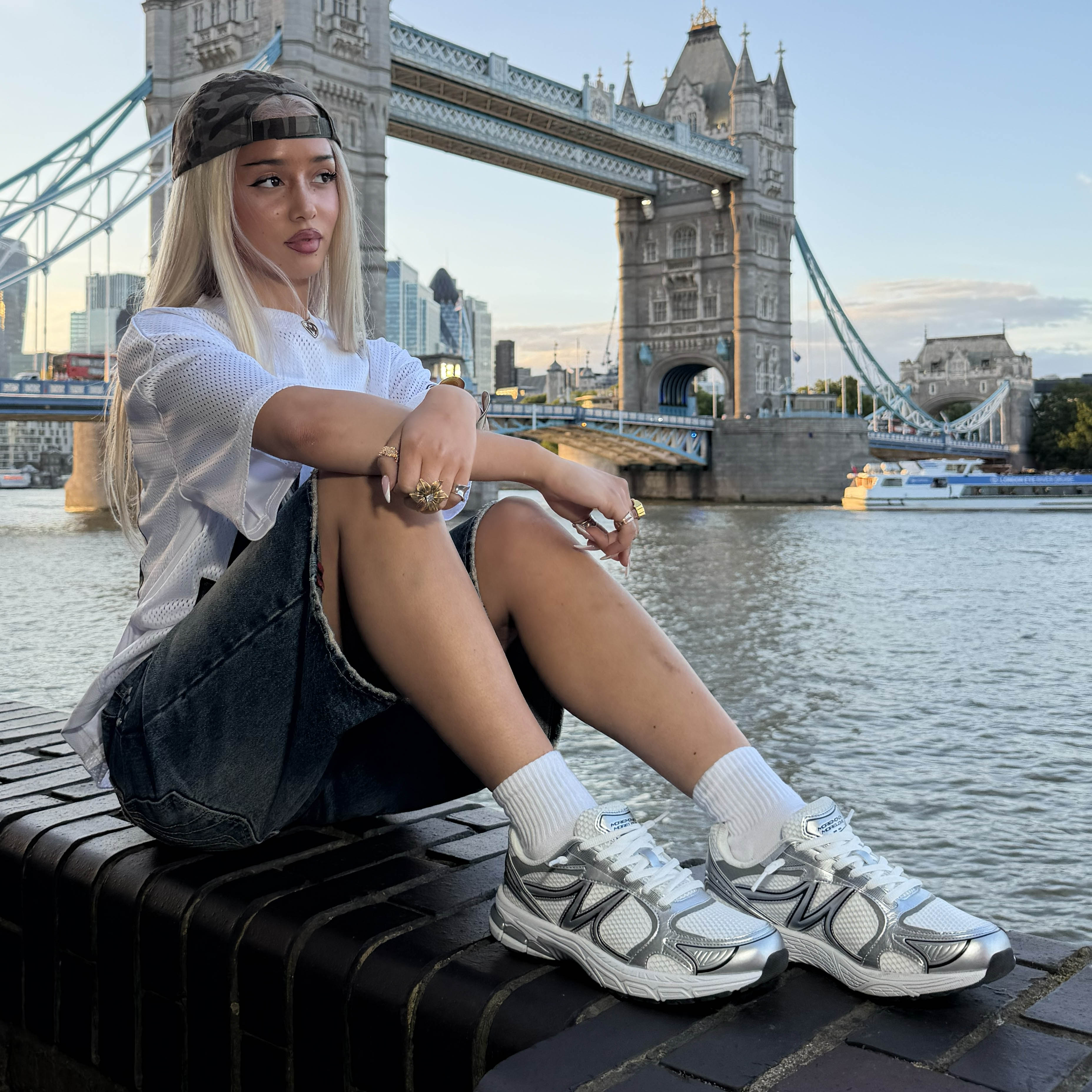 MOTION RUNNER PURE SILVER