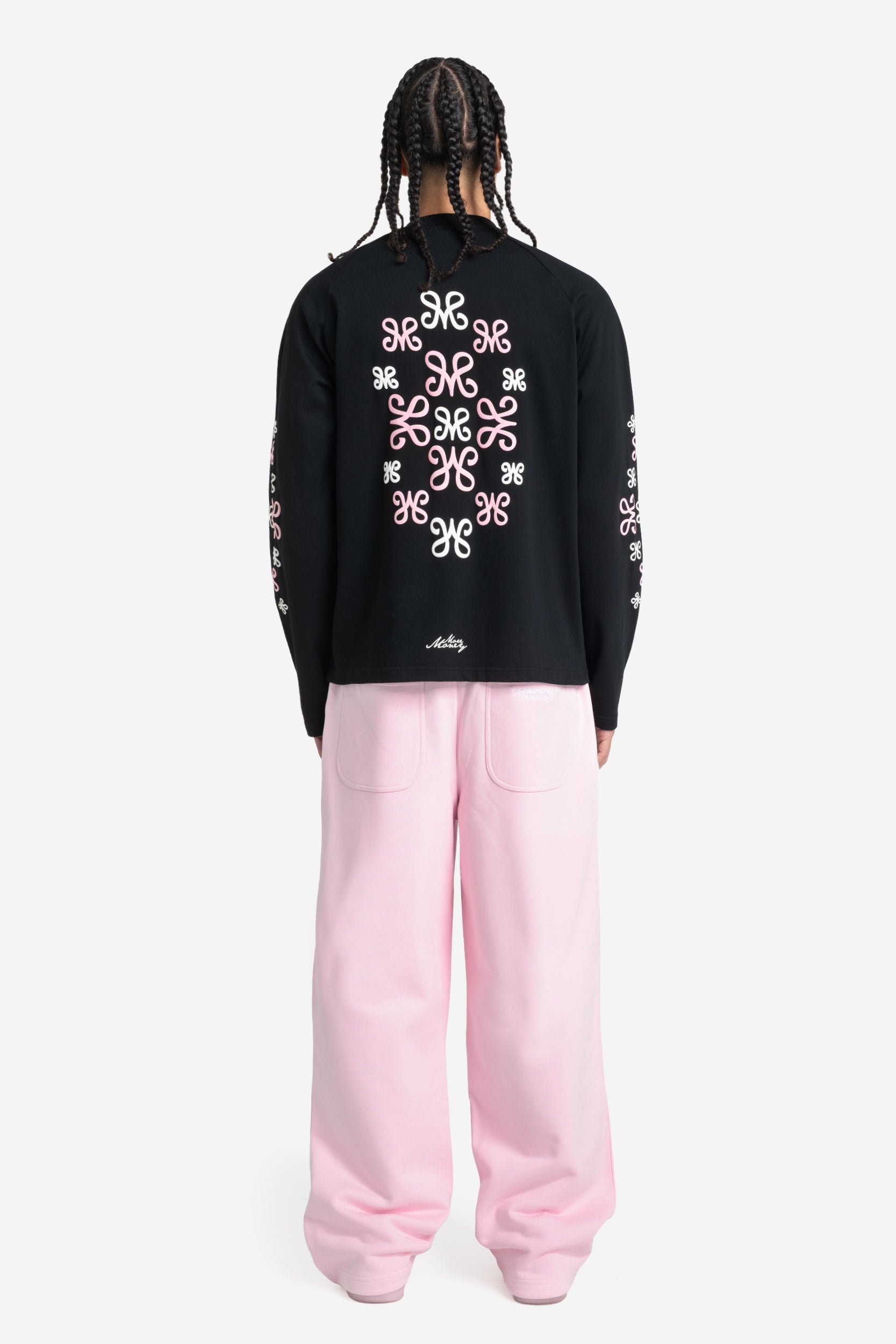 MONOGRAM LONGSLEEVE BLACK
