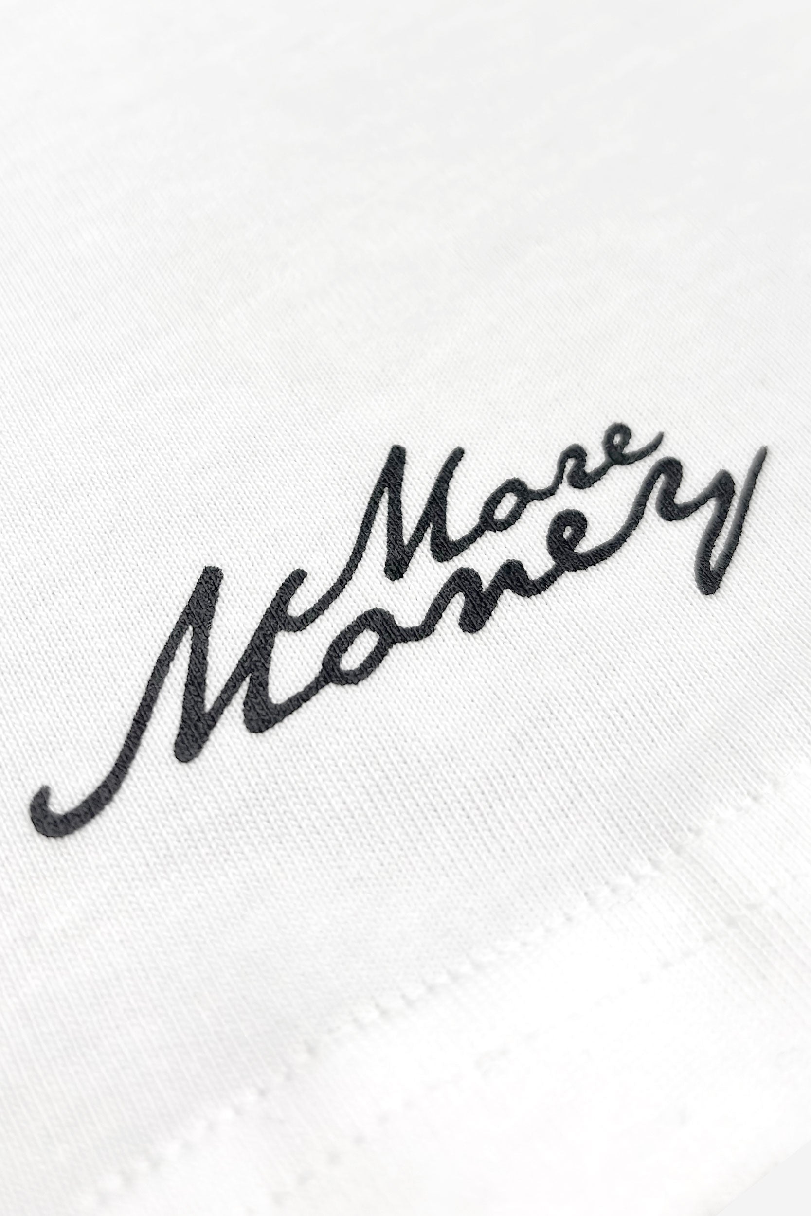 MONOGRAM LONGSLEEVE WHITE