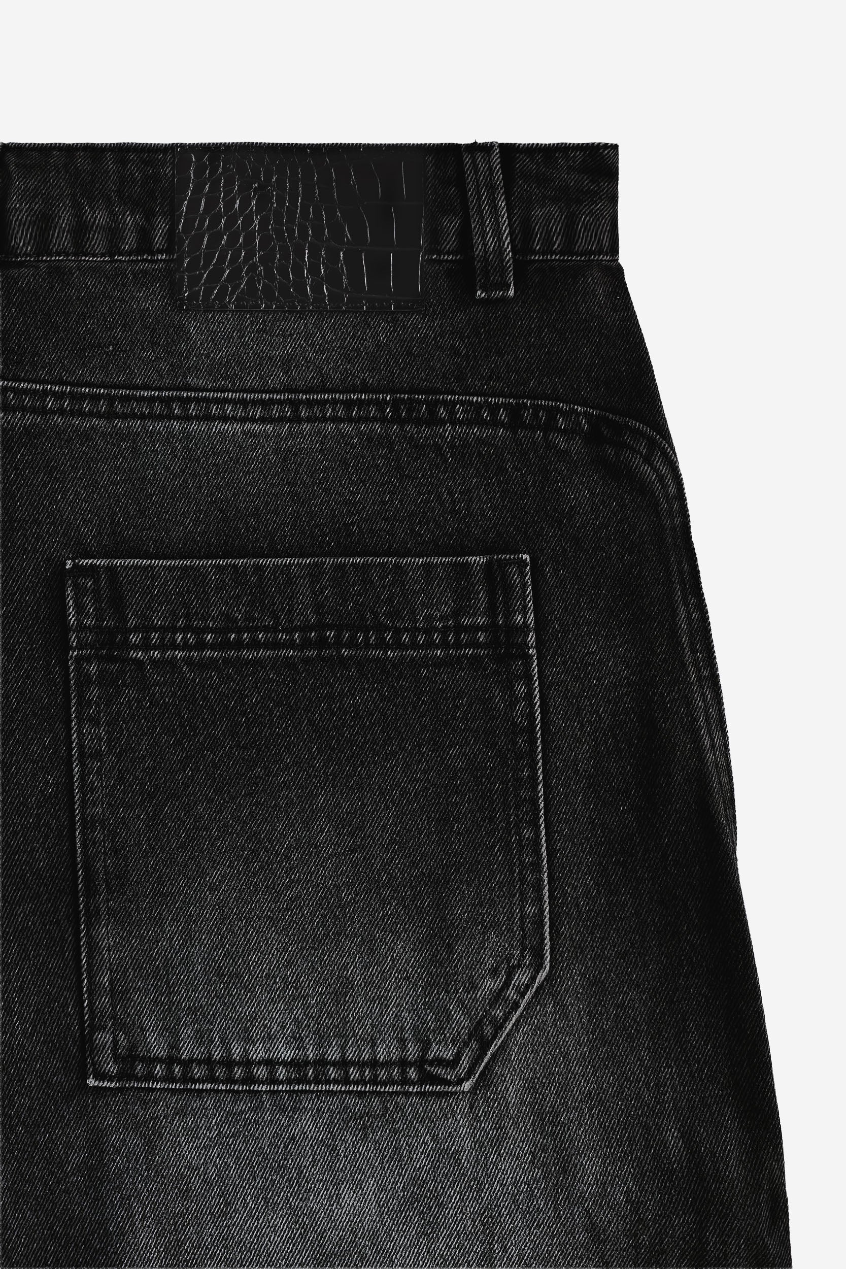 DISTINCTIVE DENIM BLACK