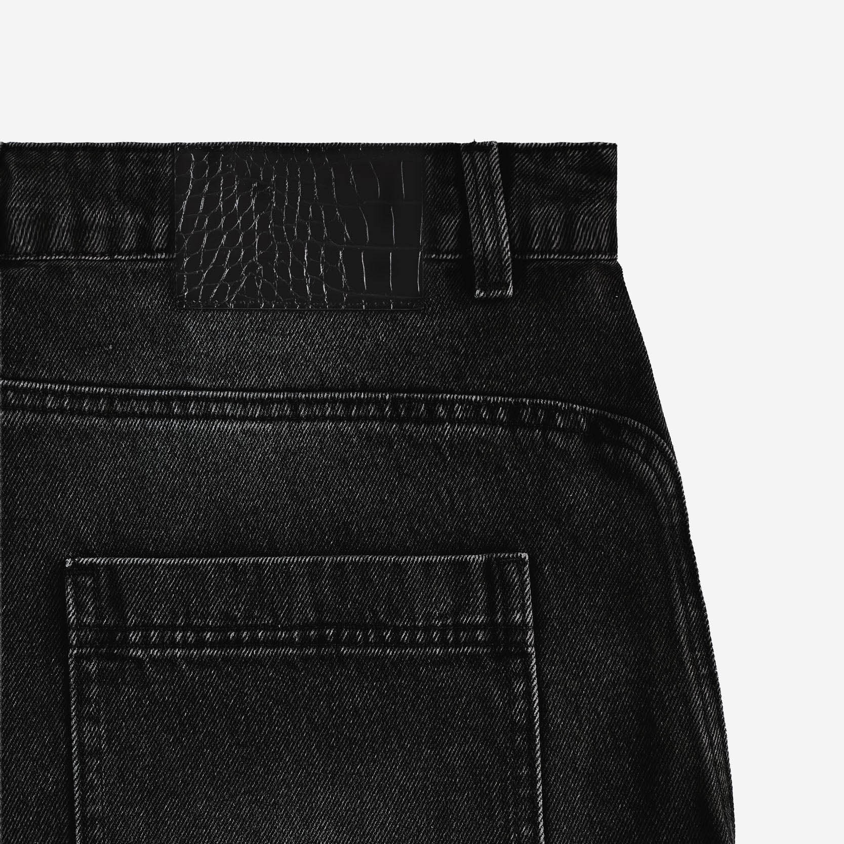 DISTINCTIVE DENIM BLACK