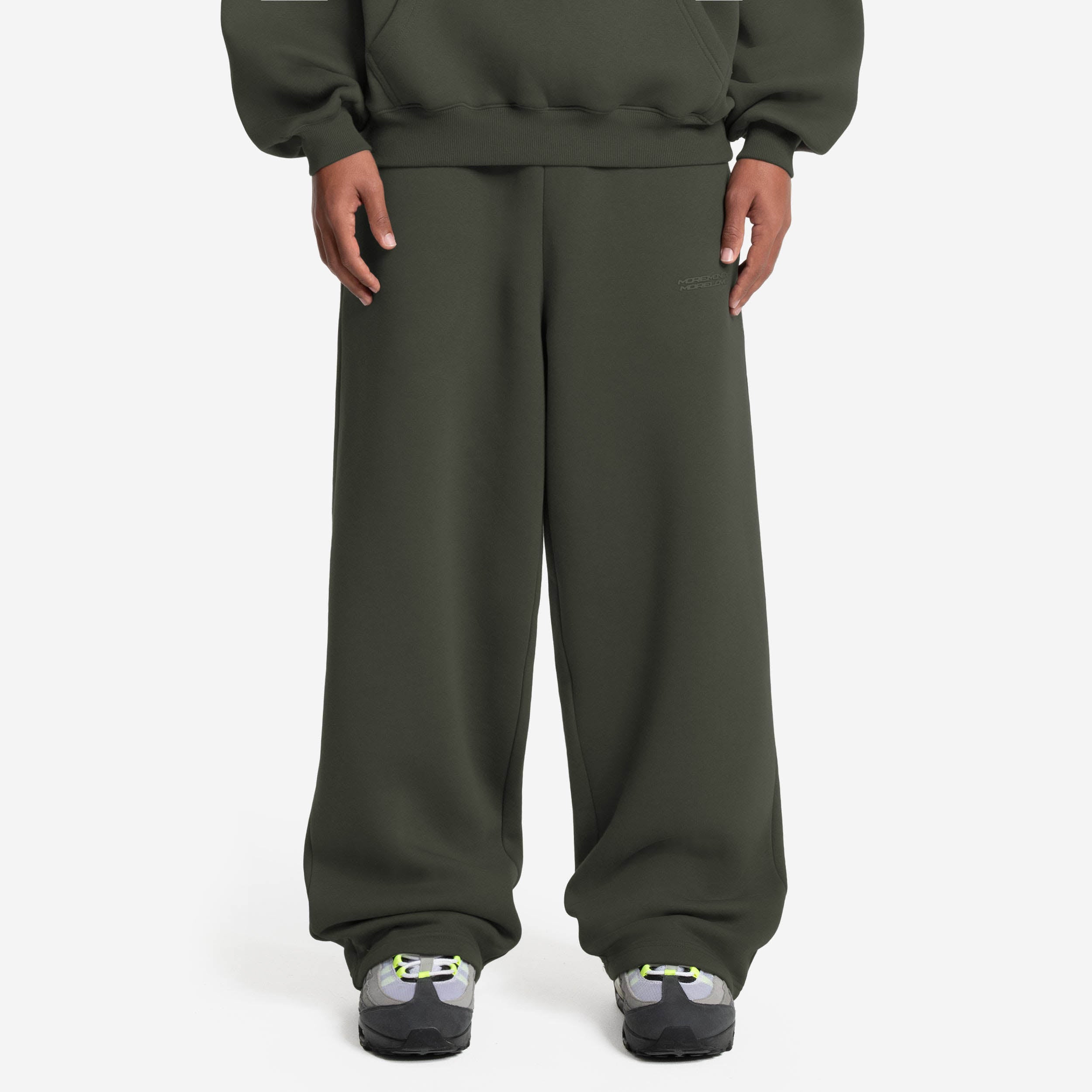 CLOUDS JOGGER OLIVE