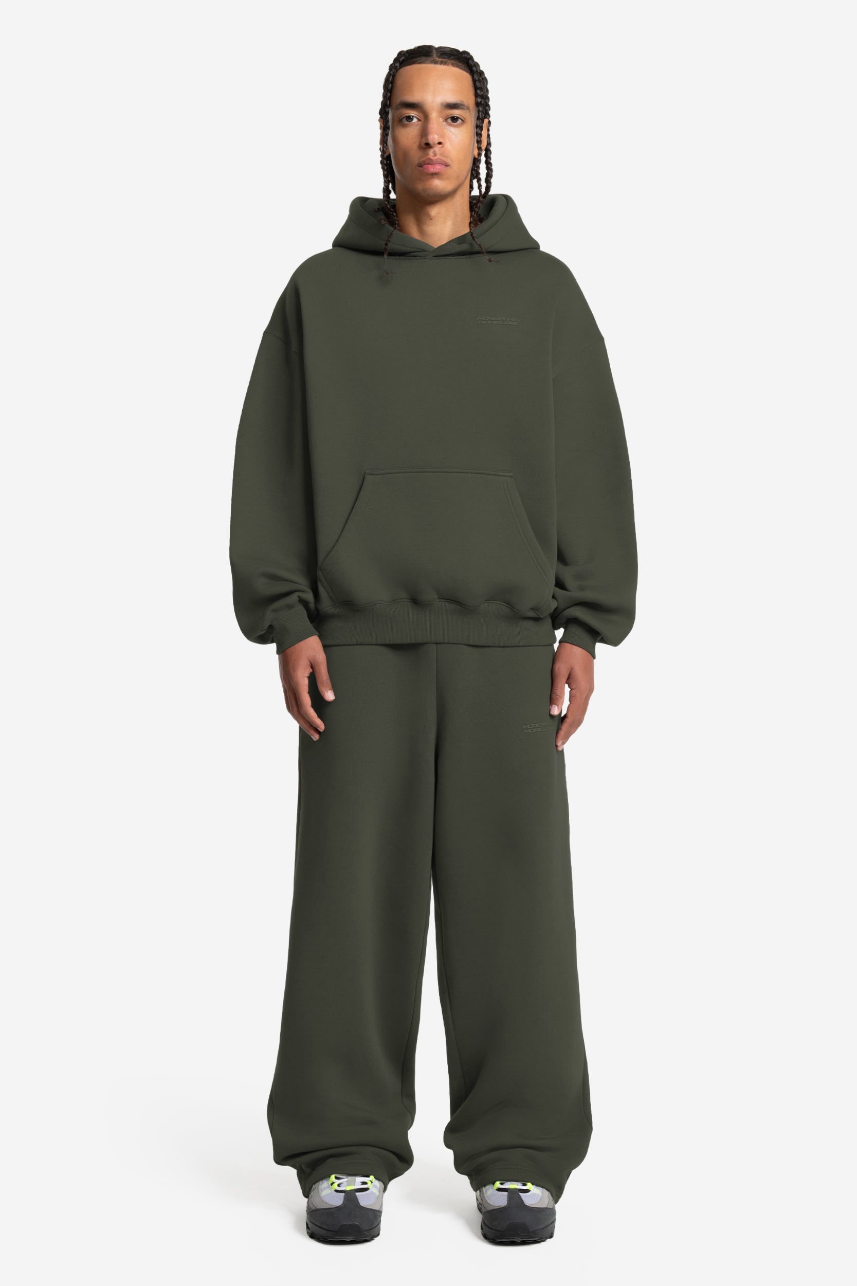 CLOUDS JOGGER OLIVE