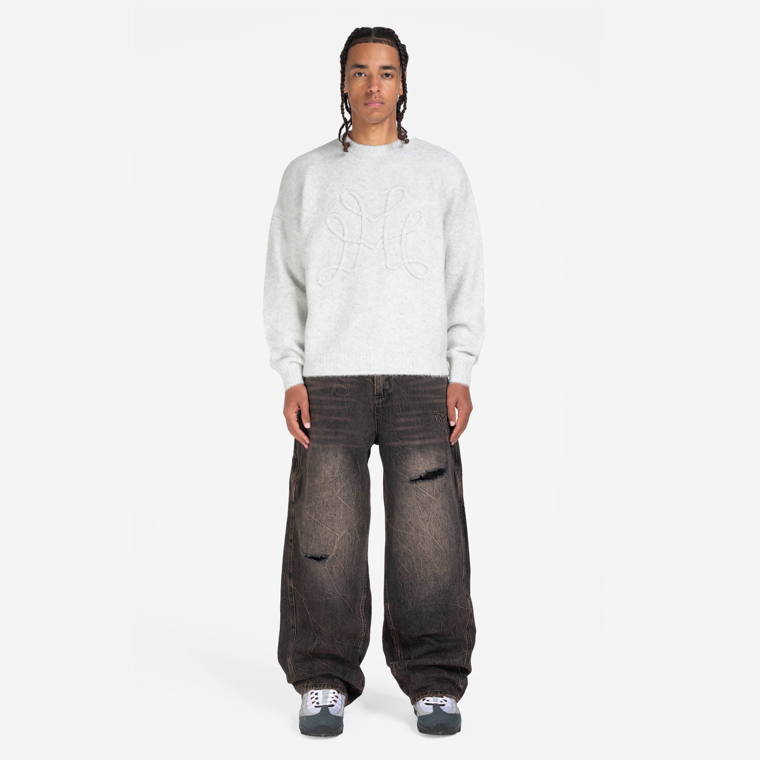 DA BIG M KNIT SWEATER GREY