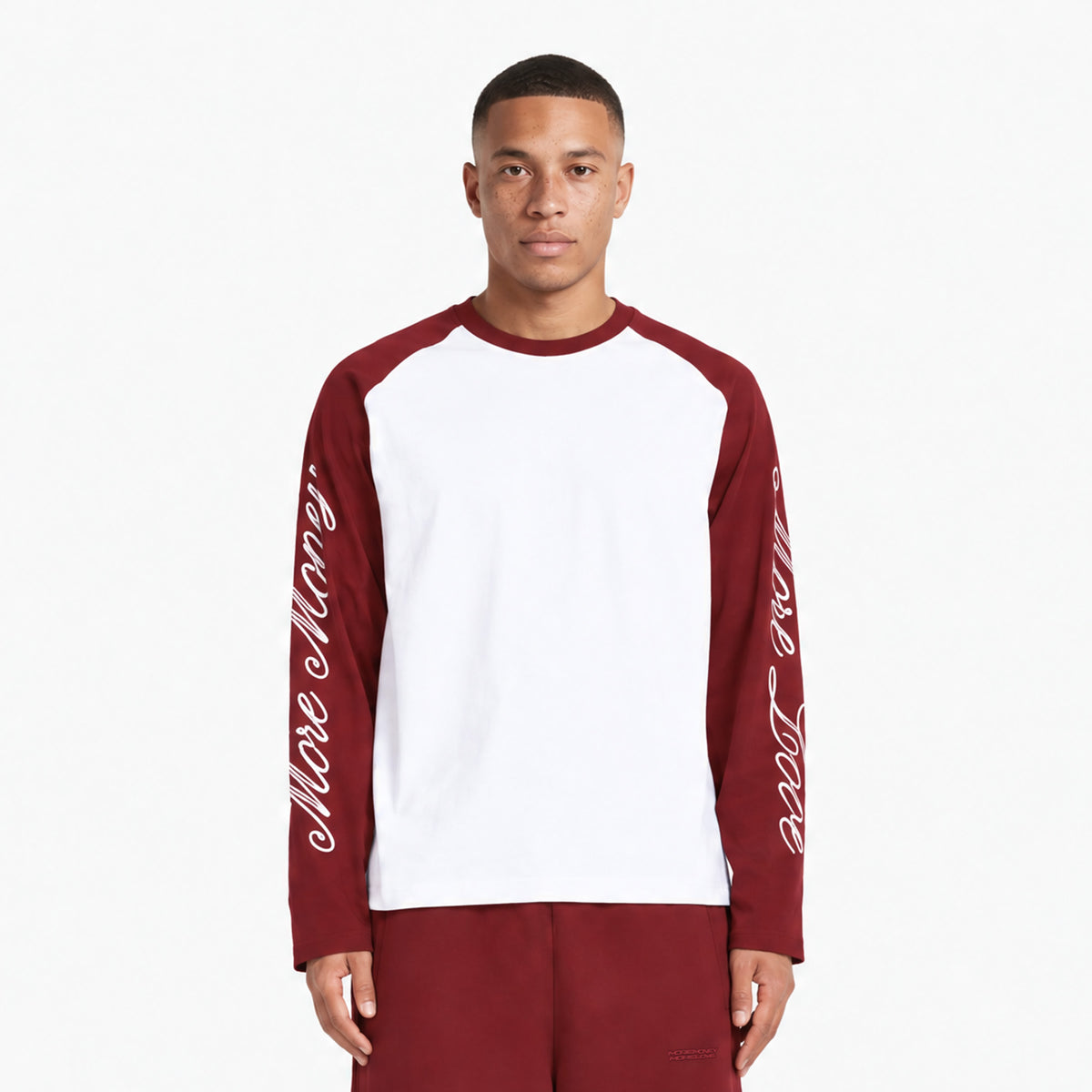 SCRIPT RAGLAN LONGSLEEVE BORDEAUX
