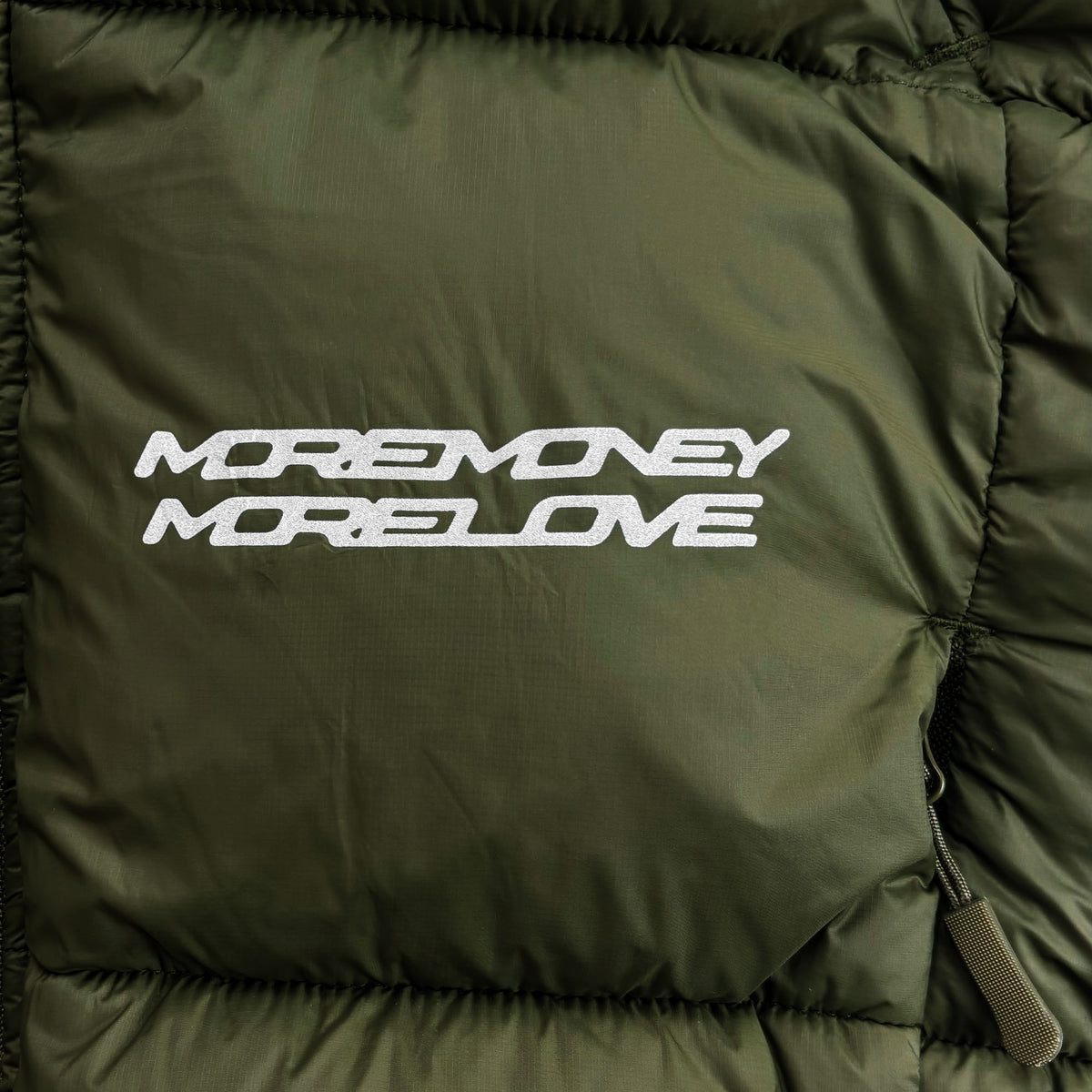 MORE MONEY BIG PUFFER OLIVE