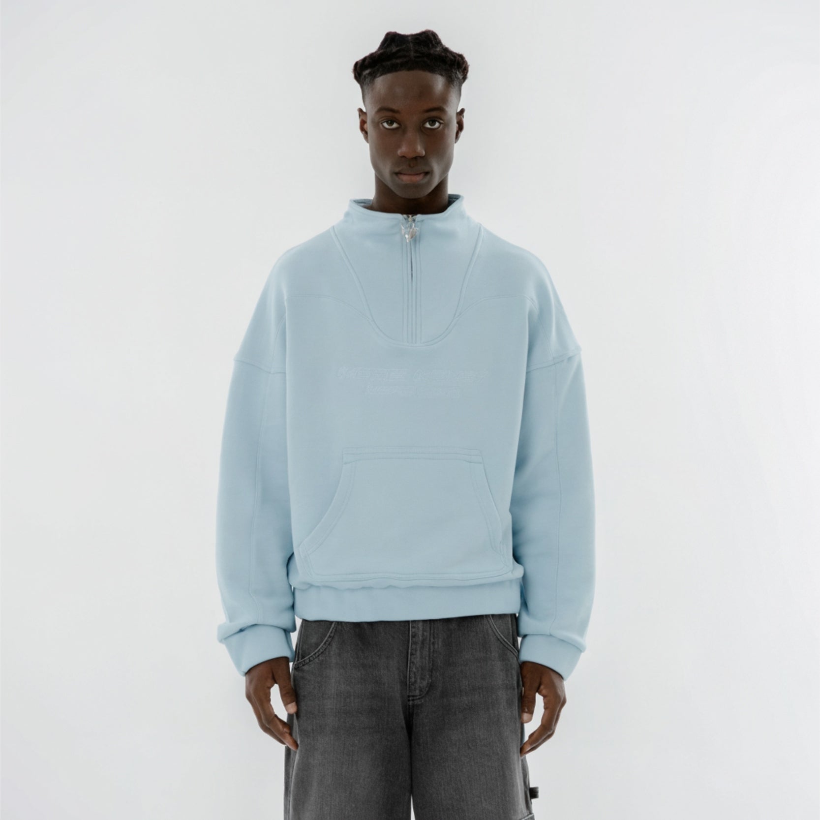 MORE MONEY LOGO HALFZIP