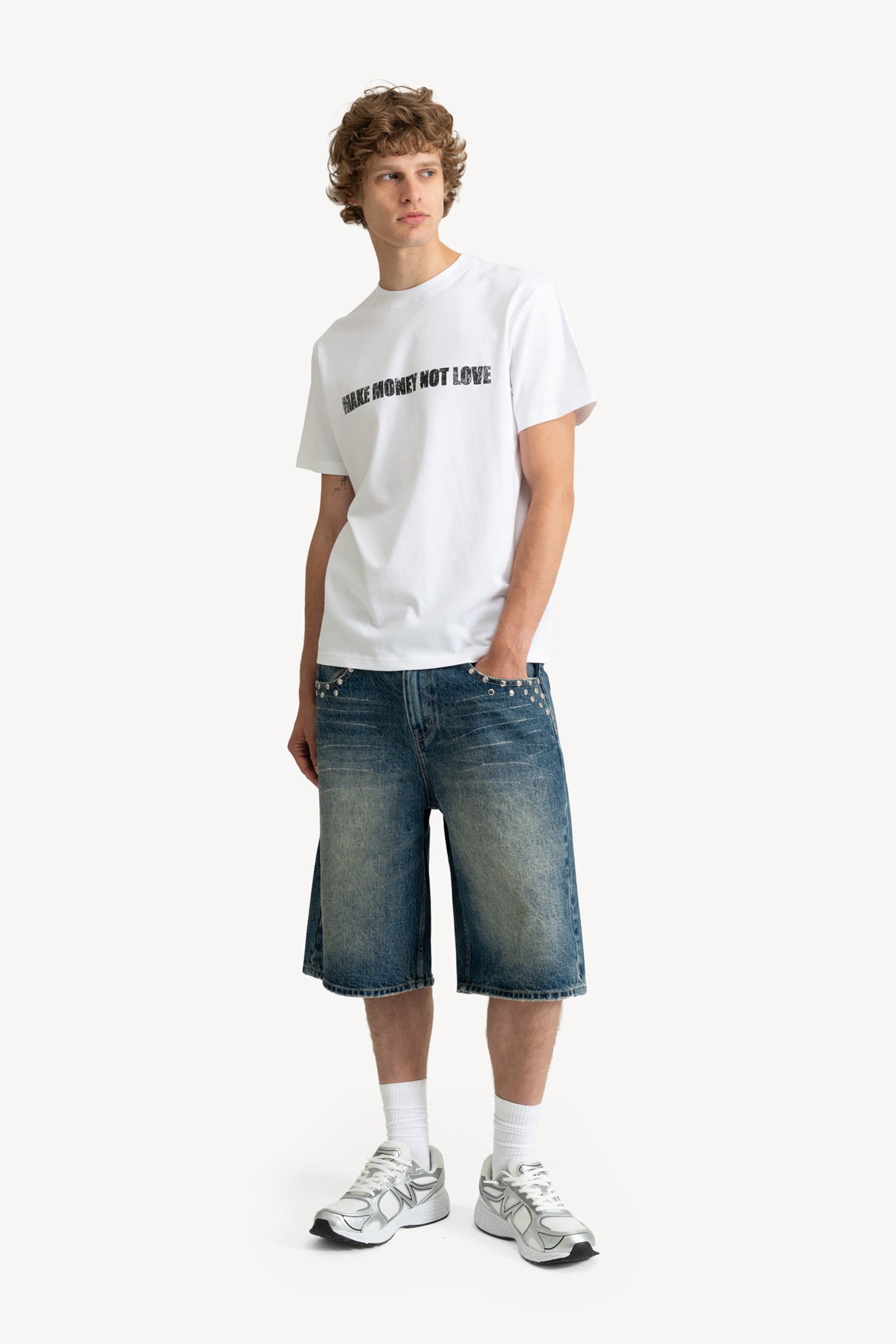 STUDDED JORTS WASHED BLUE