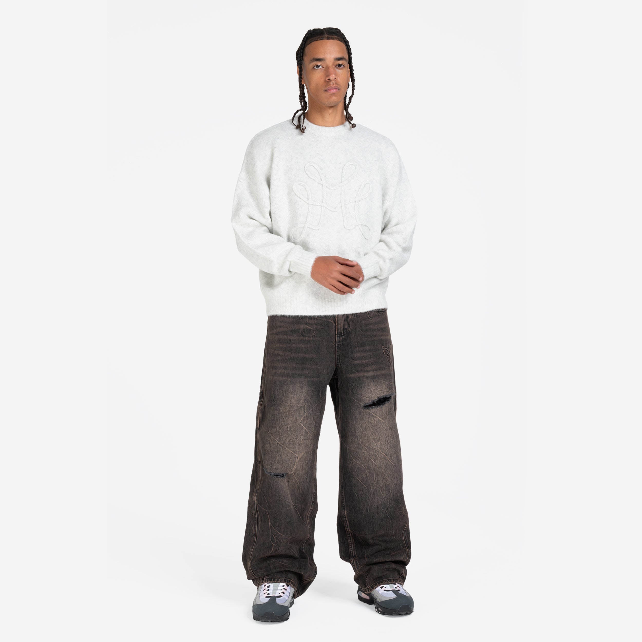 DA BIG M KNIT SWEATER GREY