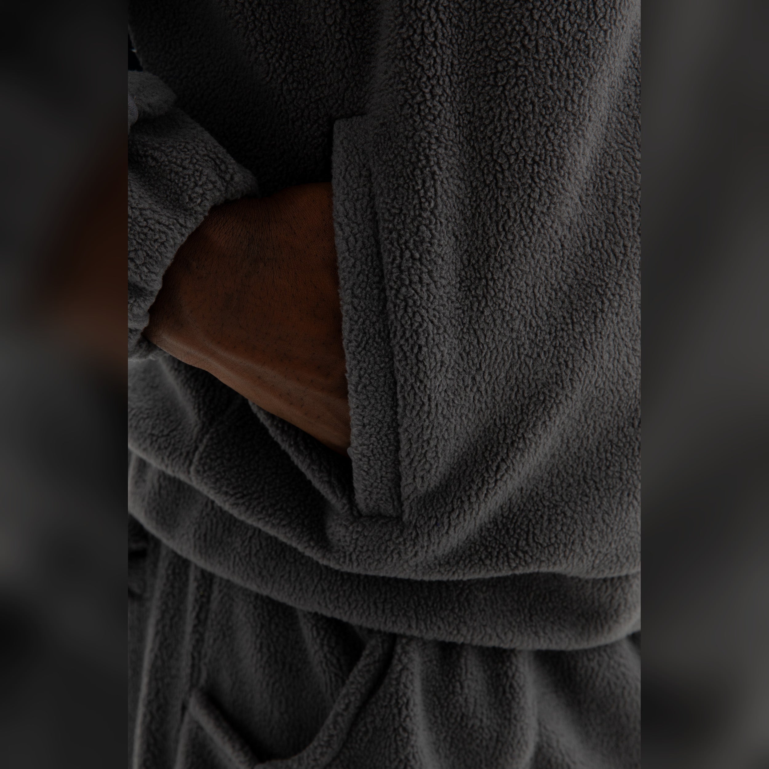 STAR WREATH FLEECE ZIP TORNADO GRAY 
